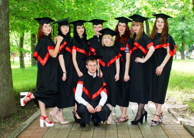 Сервис по аренде выпускных мантий